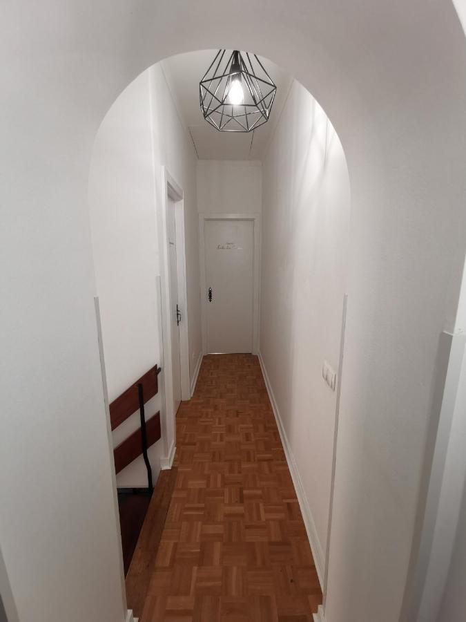 - Casa Inteira
